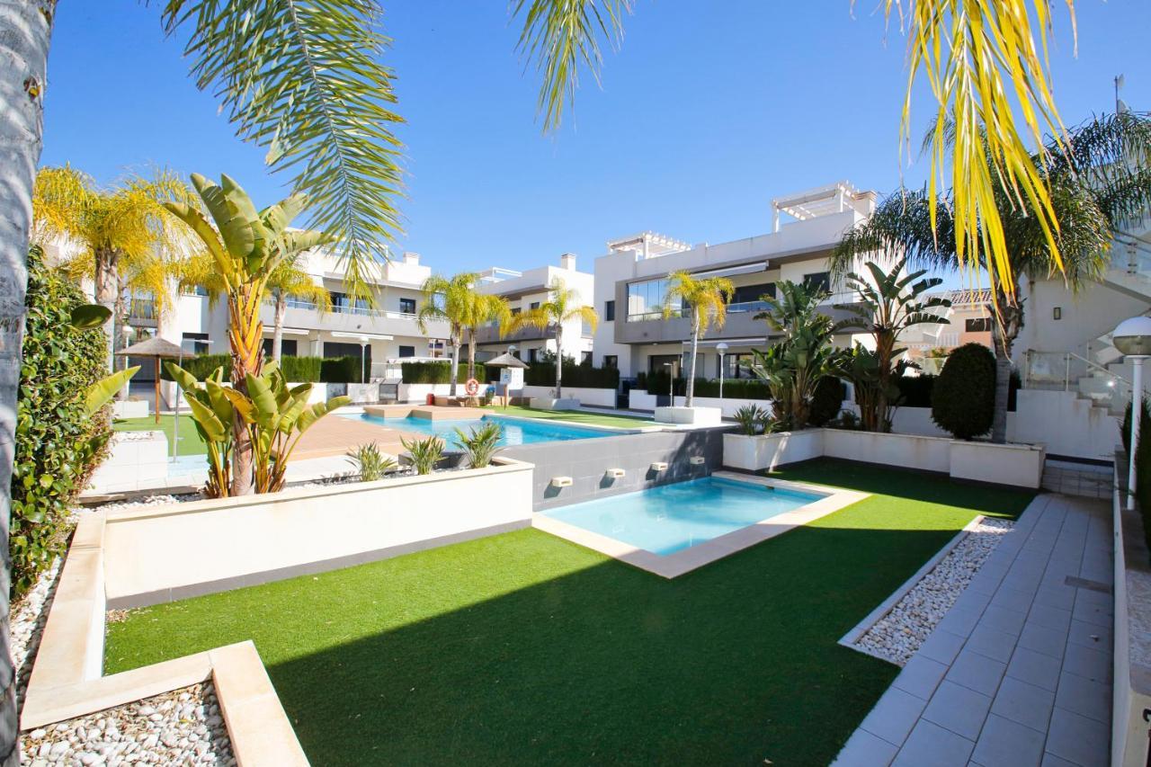 Fantastic Home With Ac, Pool And Bbq روخاليس المظهر الخارجي الصورة